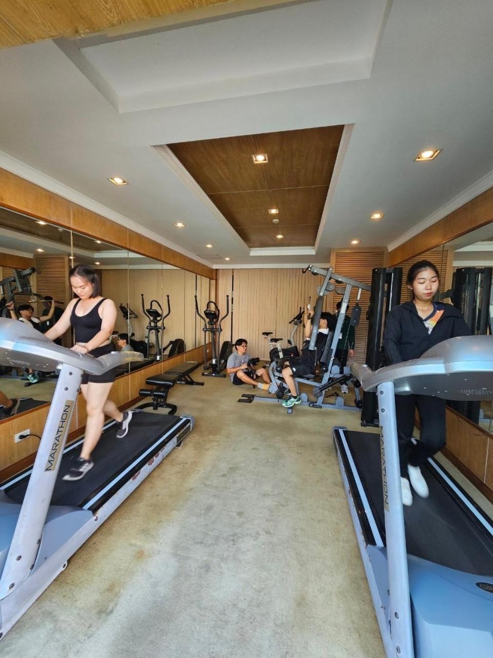 A-Te Chumphon Hotel - Sha Plus Bagian luar foto