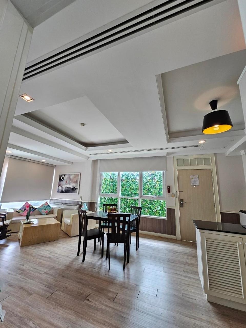 A-Te Chumphon Hotel - Sha Plus Bagian luar foto